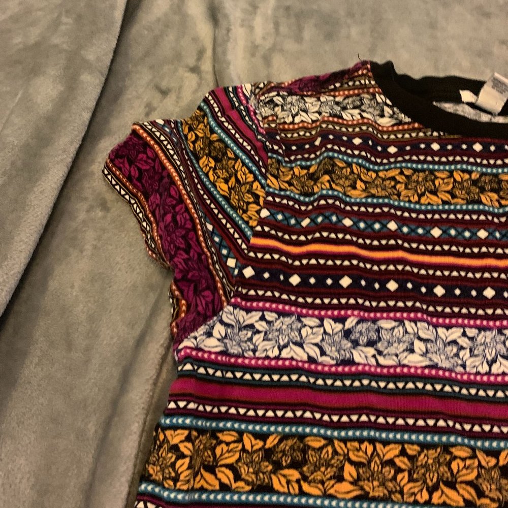 Retro Multi-Colored Patterned Tee - Picture 2 of 4
